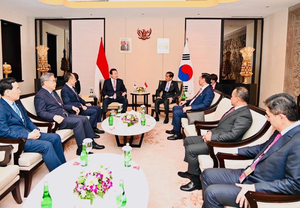 Presiden Jokowi Hadiri Pertemuan dengan Pebisnis Korea