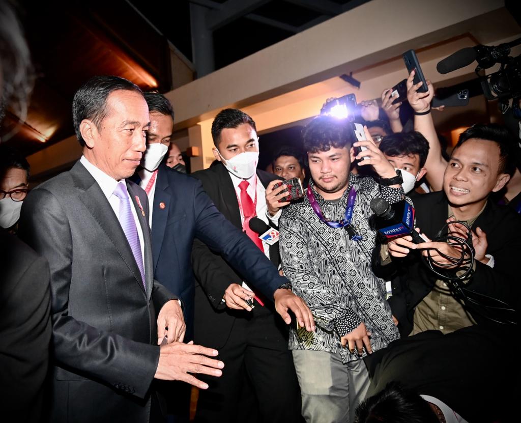 Saat Presiden Mendadak Tinjau Media Center G20