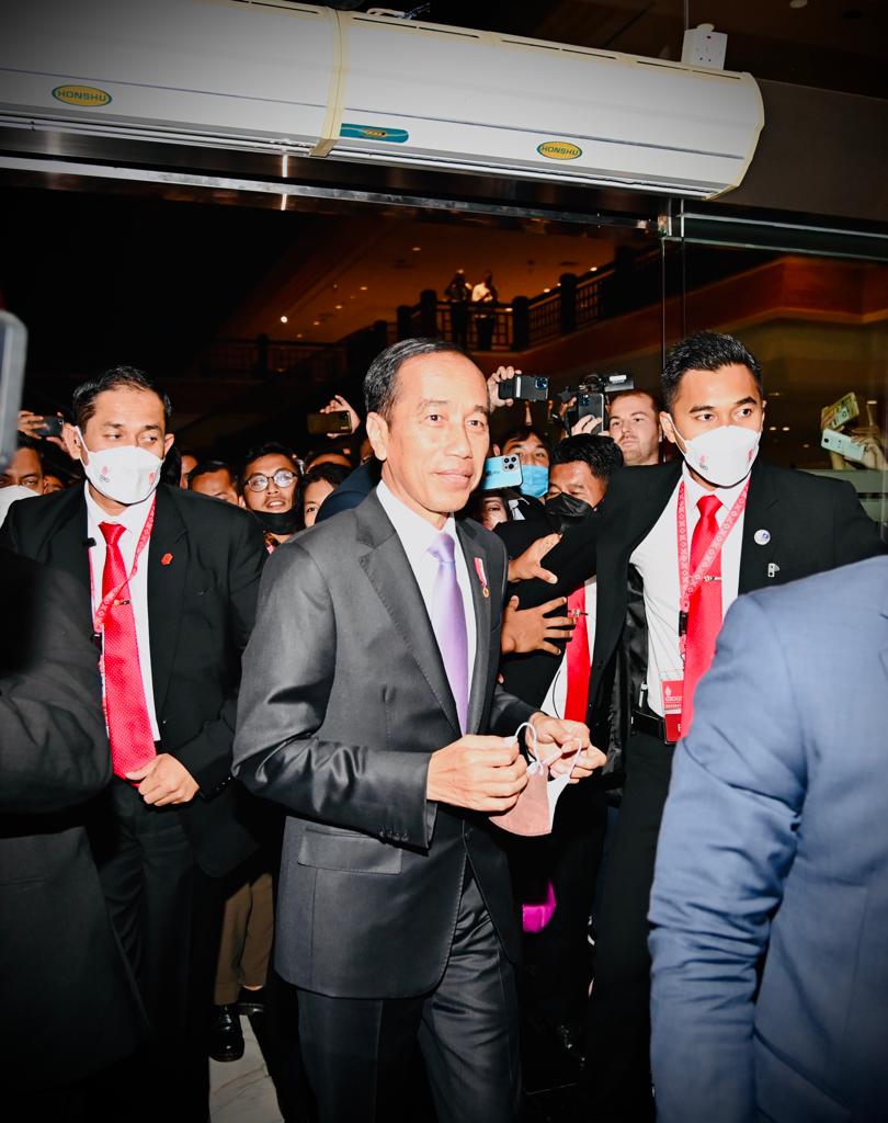 Saat Presiden Mendadak Tinjau Media Center G20
