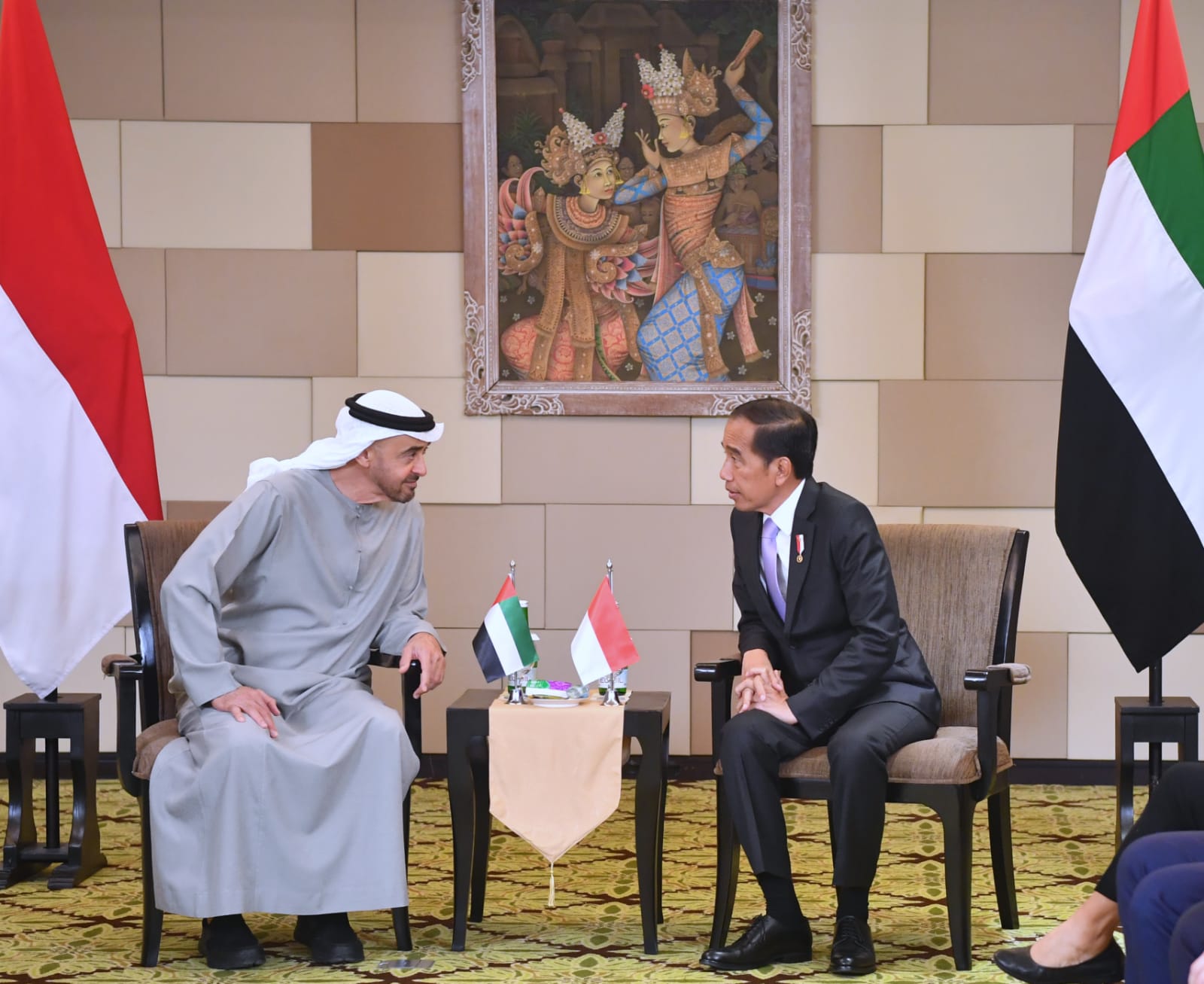 Presiden Jokowi Bertemu dengan Presiden MBZ di BNDCC