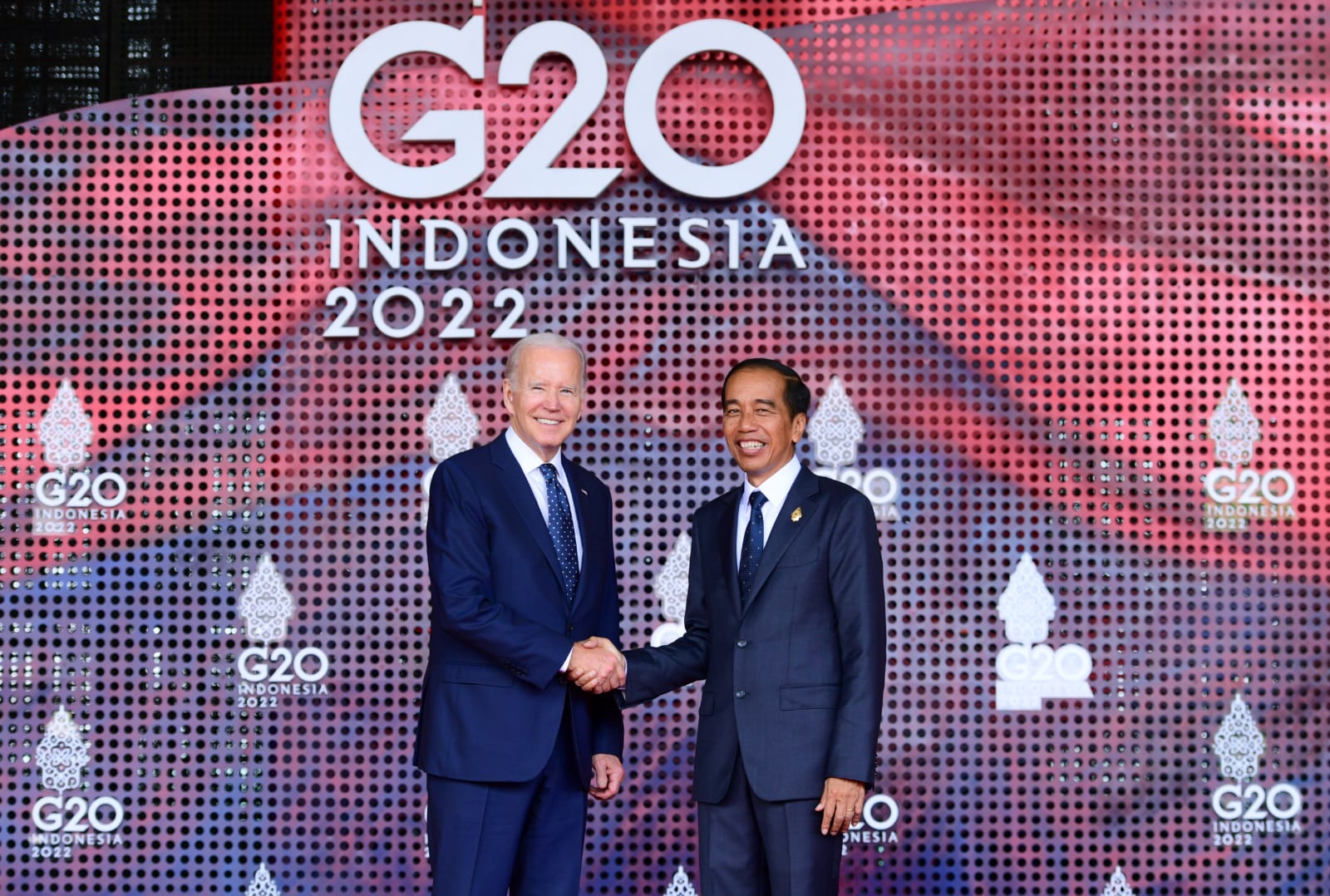 KTT G20 Dimulai, Presiden Jokowi Sambut Para Pemimpin G20 di Apurva Kempinski Bali