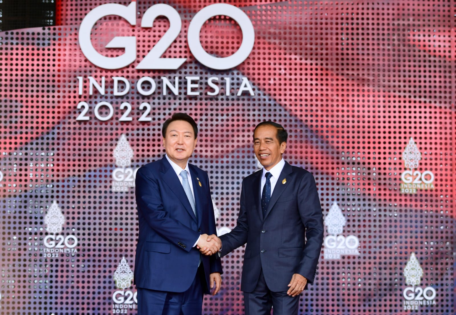 KTT G20 Dimulai, Presiden Jokowi Sambut Para Pemimpin G20 di Apurva Kempinski Bali
