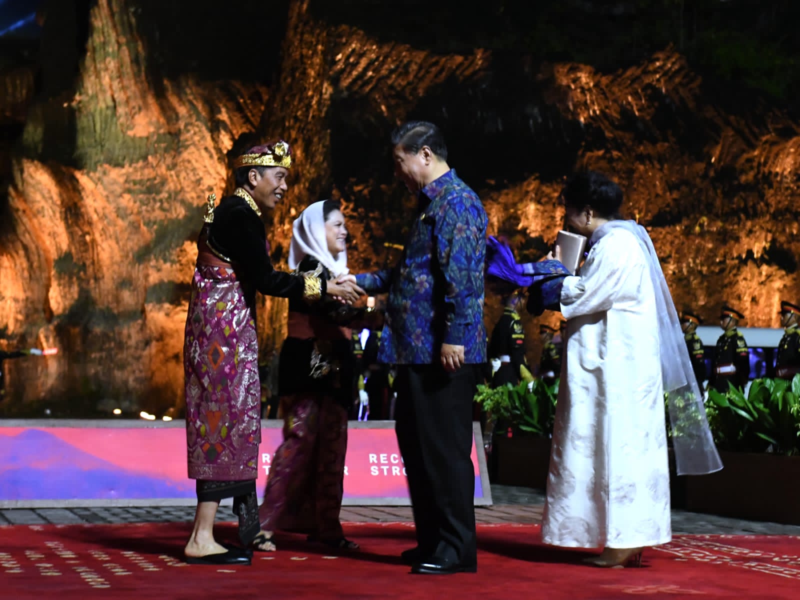 Presiden dan Ibu Iriana Gelar Jamuan Santap Malam Bagi Para Pemimpin G20
