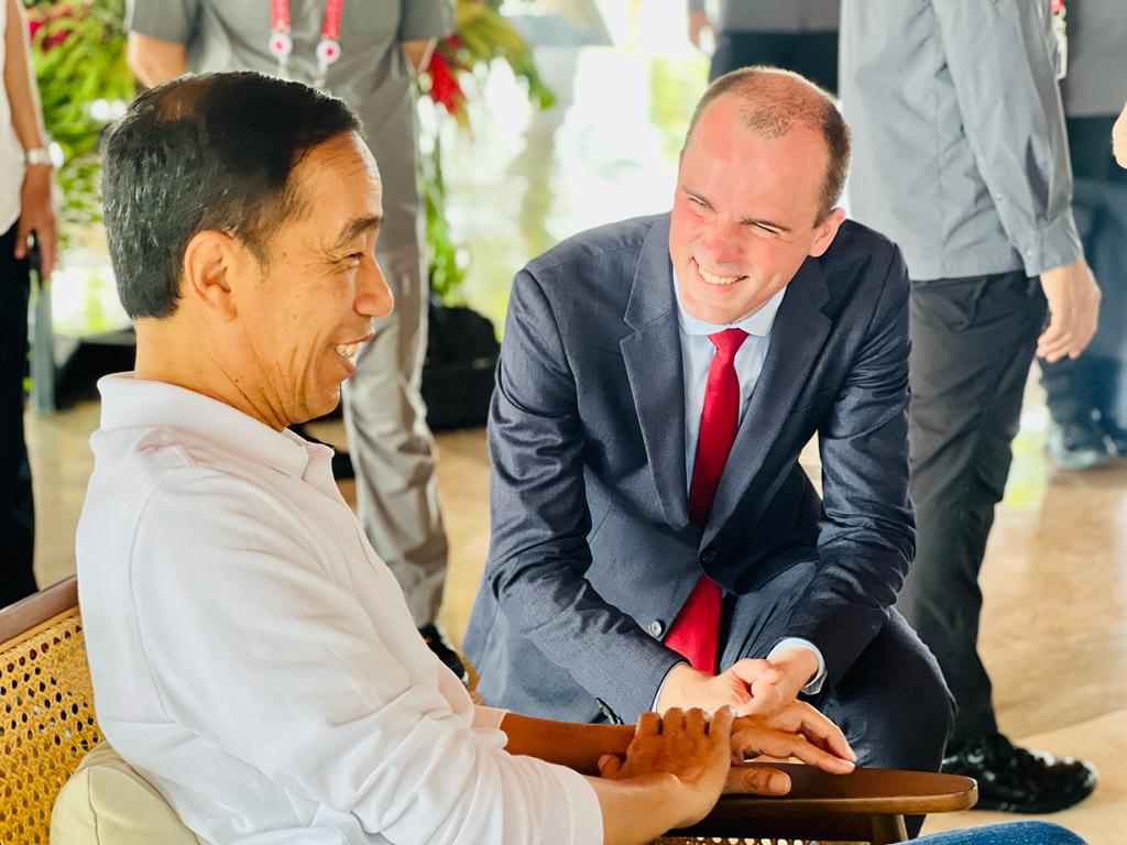 Momen Presiden Jokowi saat Menanti Kehadiran Pemimpin G20 di Tahura Bali (16/11)