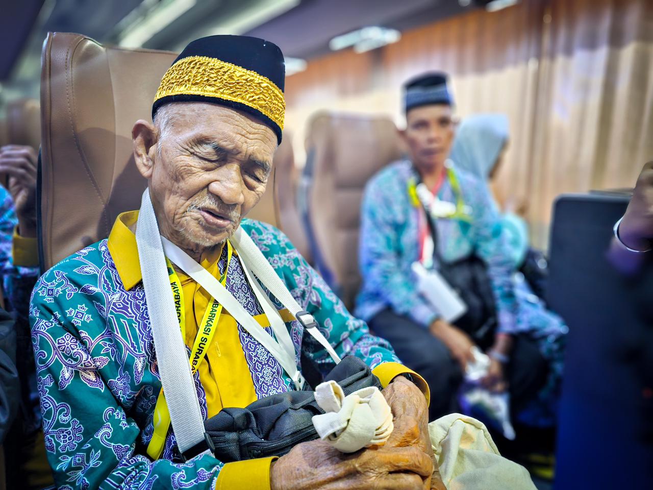 Mbah Harun Jemaah Haji Tertua Indonesia Tiba di Madinah