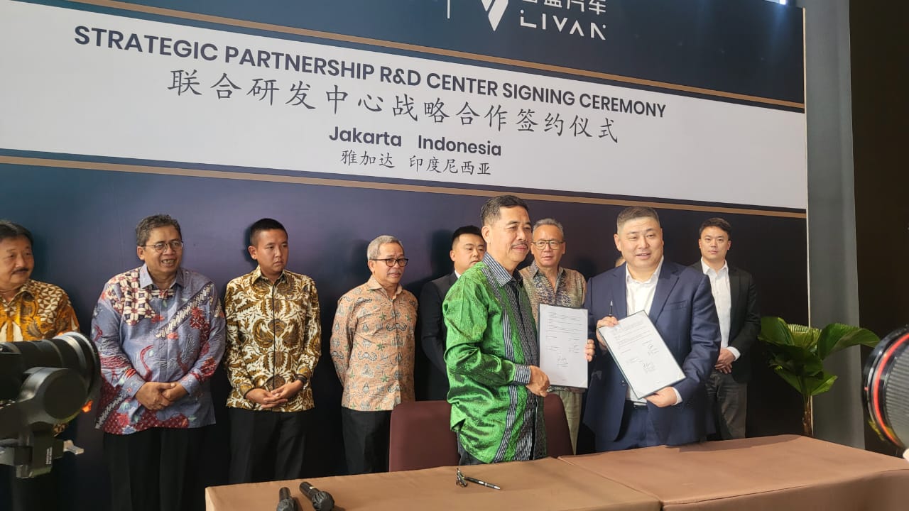 Membangun Ekosistem ALETRA, Brand Mobil Listrik Baru di Indonesia