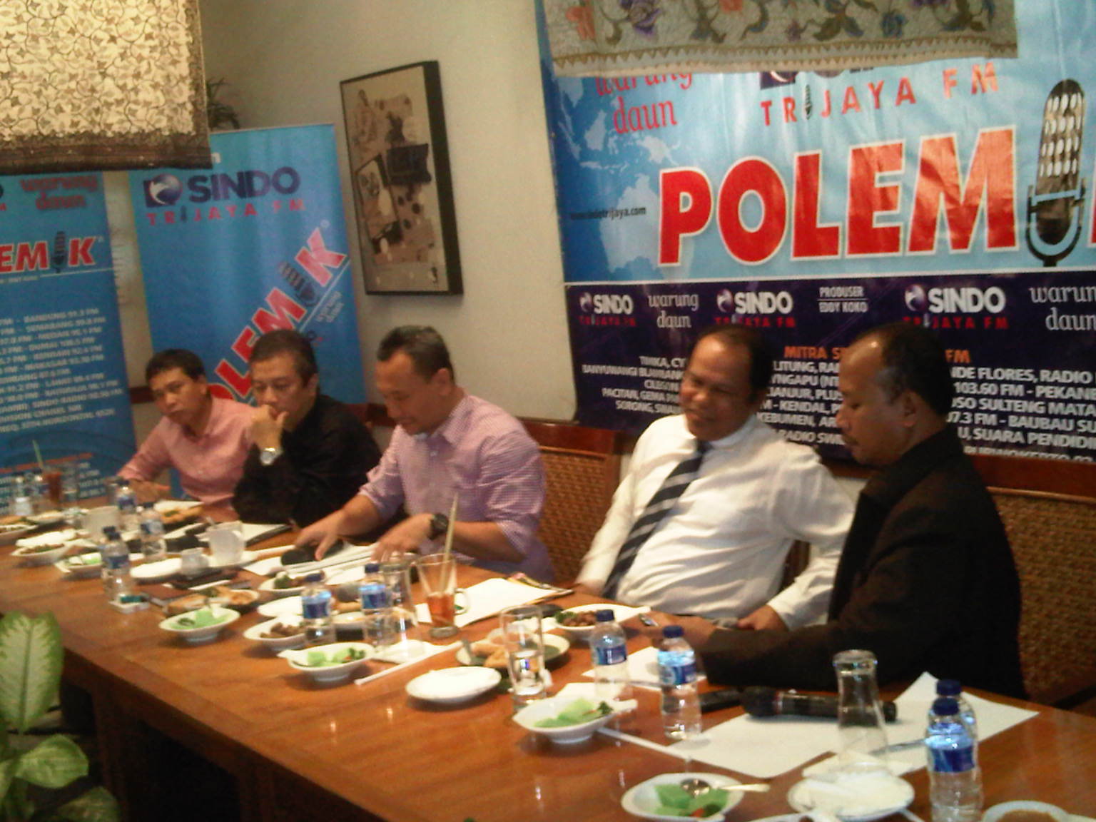 Polemik 27 April 2013