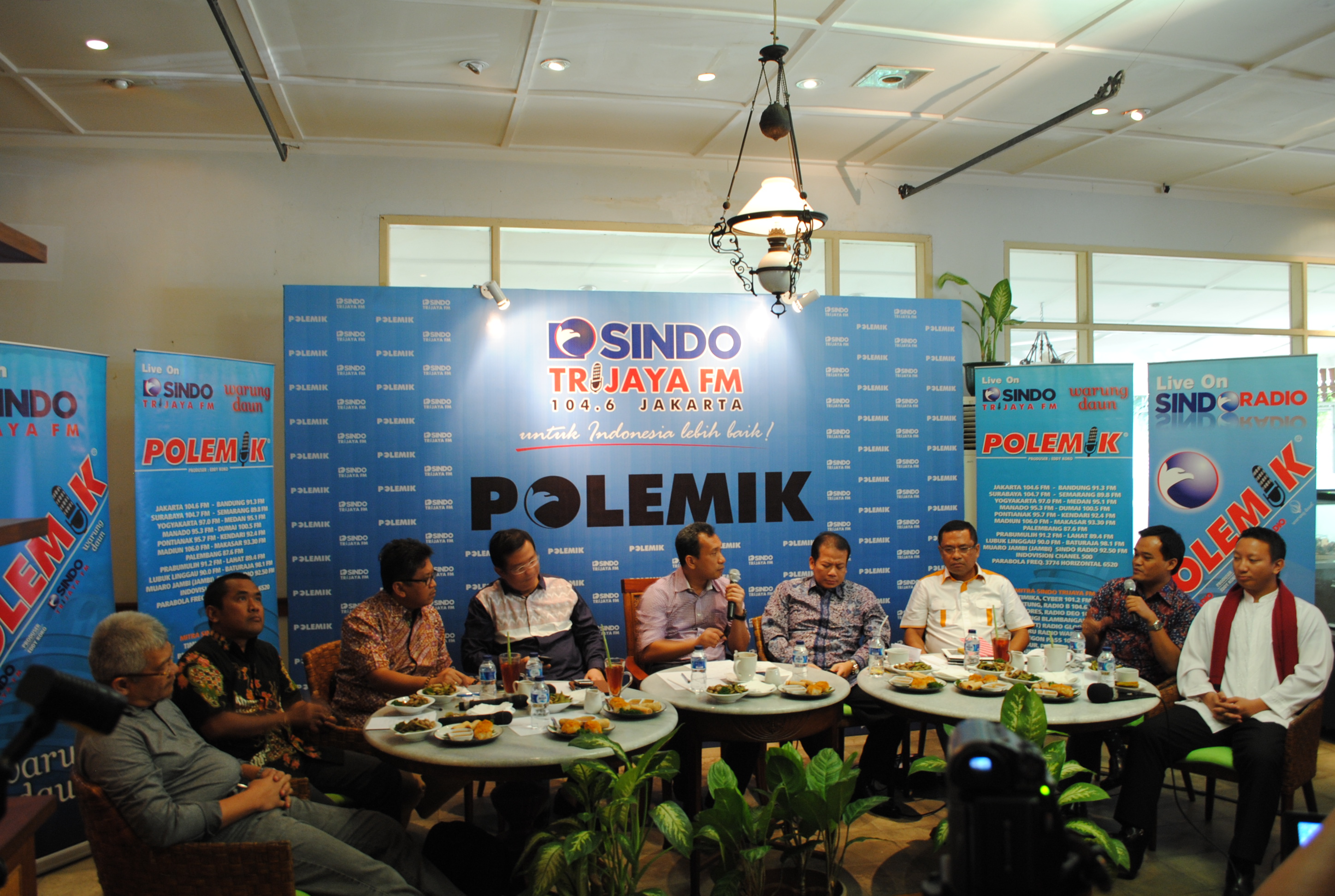 Polemik 26 Oktober 2013