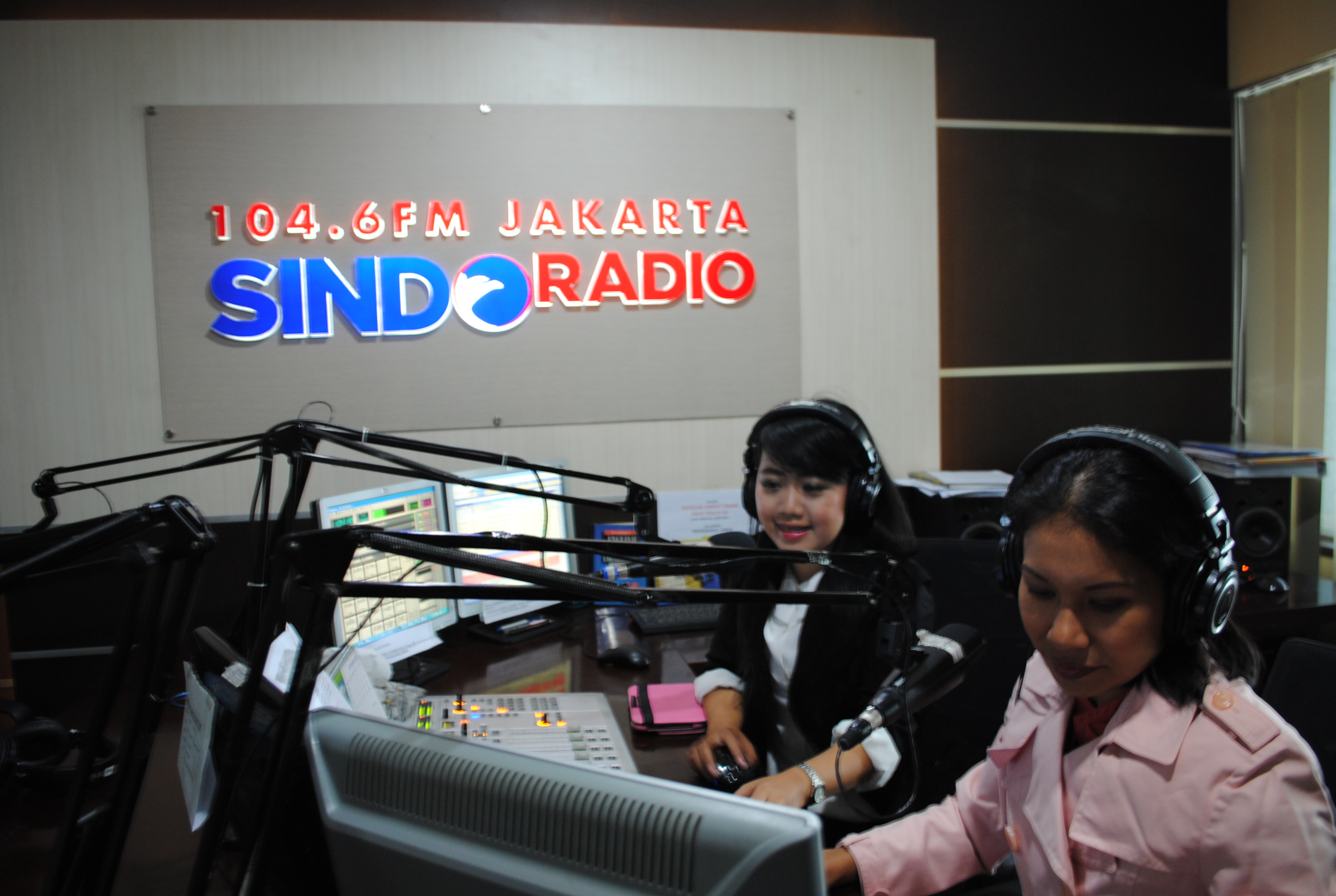 Vina & Eka